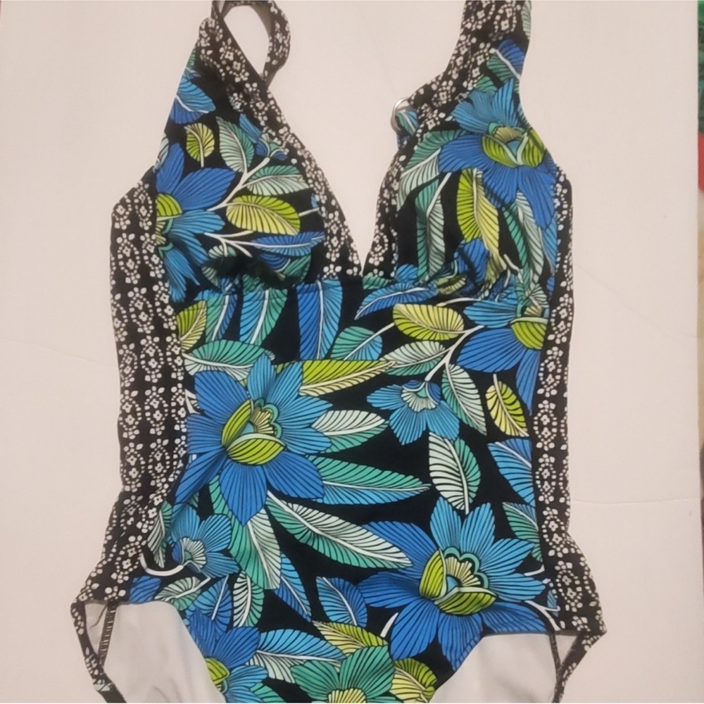 MiracleSuit Tropical One Piece Swimsuit - Picture 5 of 7